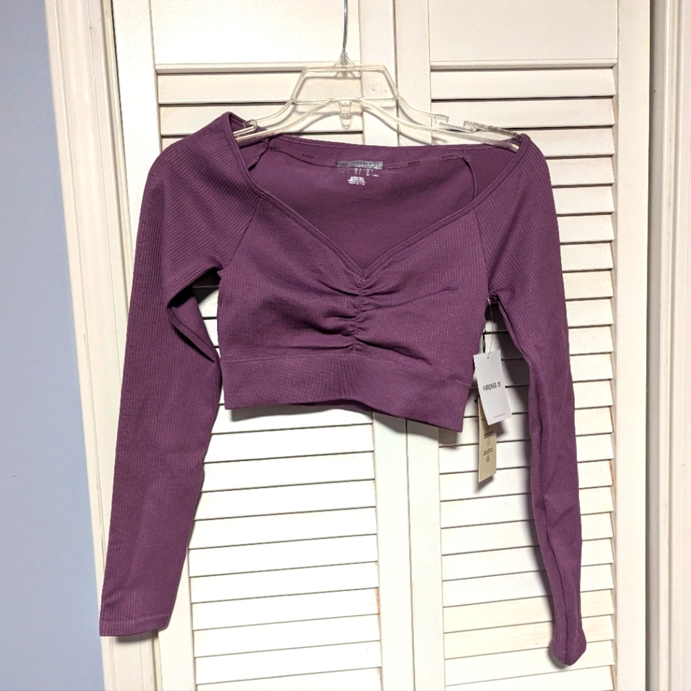 Forever 21 purple active crop top